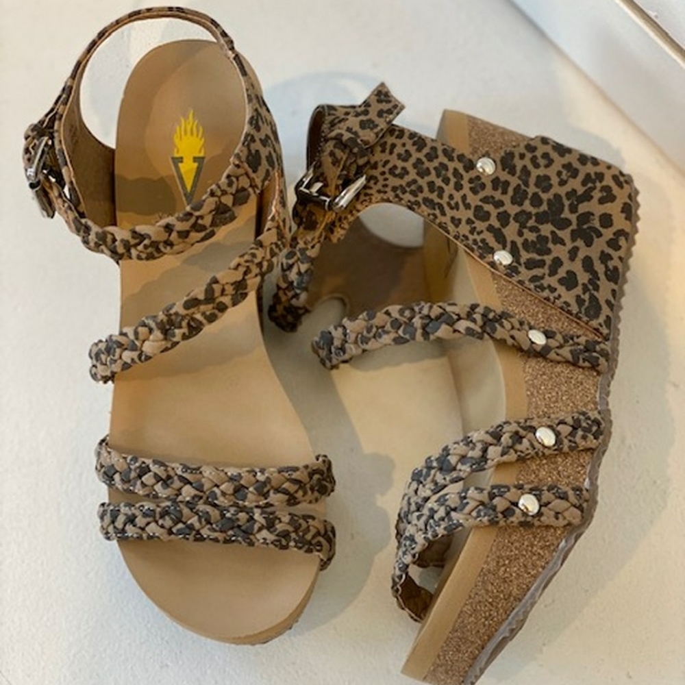 VOLATILE NWT leopard wedges